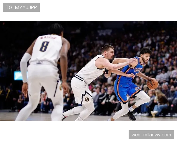 切特·霍姆格伦挡拆拉扯防线提升内线得分效率